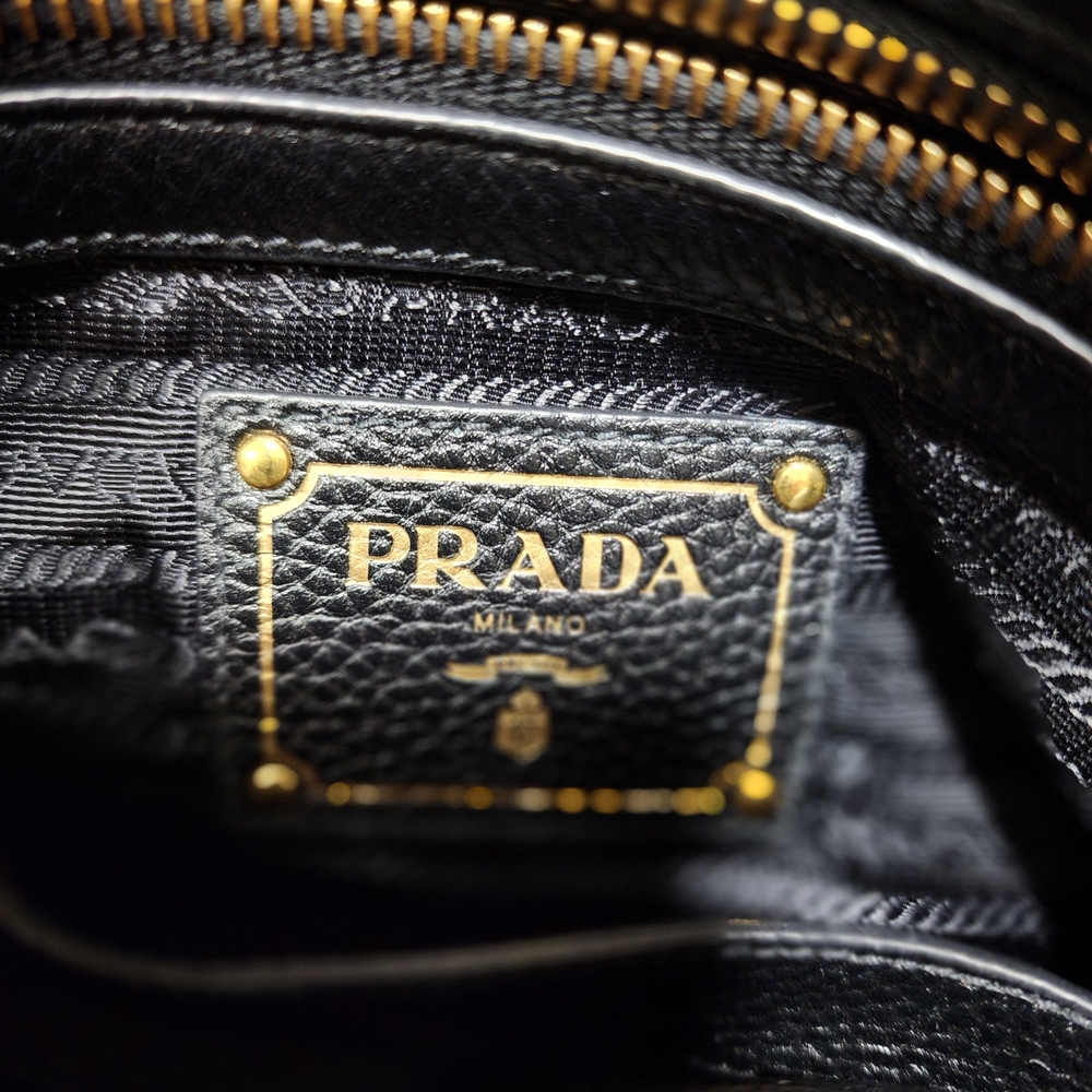 Authentic Prada Black Vitello Phenix Leather Shoulder Bag w/Crossbody Strap - Picture 12 of 16